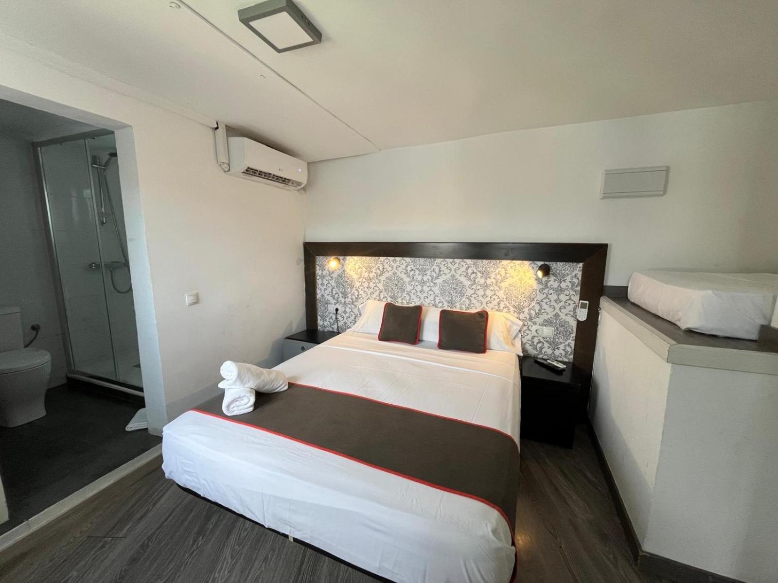 Hotel Hello Feria Madrid Esterno foto