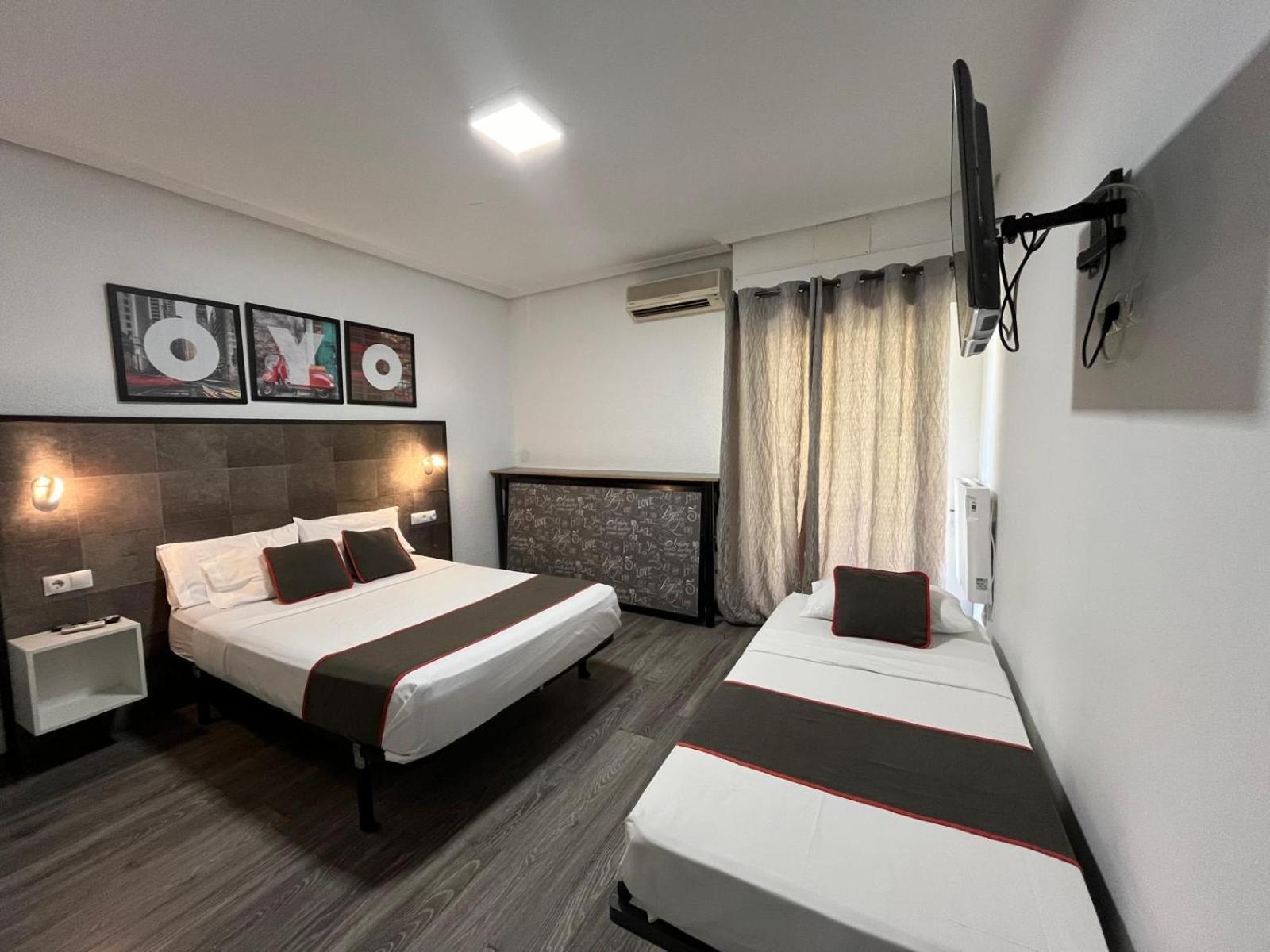 Hotel Hello Feria Madrid Esterno foto