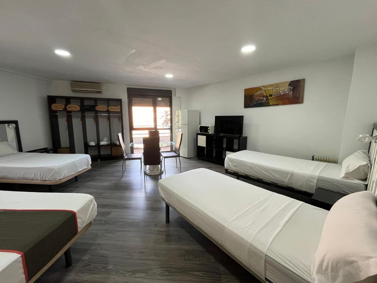 Hotel Hello Feria Madrid Esterno foto