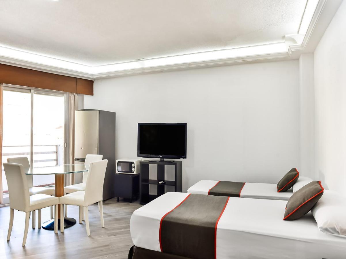 Hotel Hello Feria Madrid Esterno foto